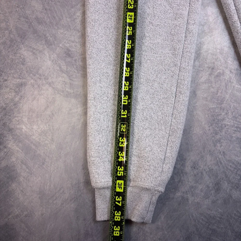Avalanche Outdoor Supply Co Gray Sherpa Lined Joggers Sweatpants Small